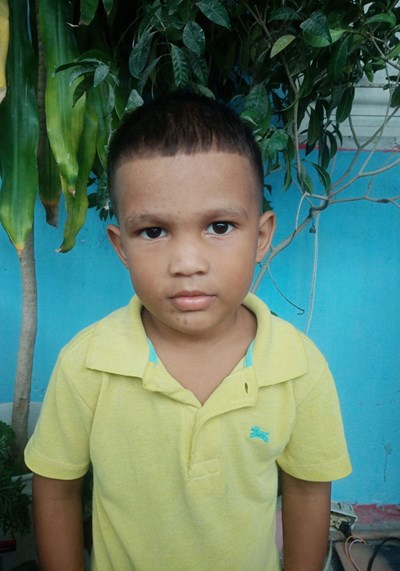 Help Danilo De Jesus by becoming a child sponsor. Sponsoring a child is a rewarding and heartwarming experience.