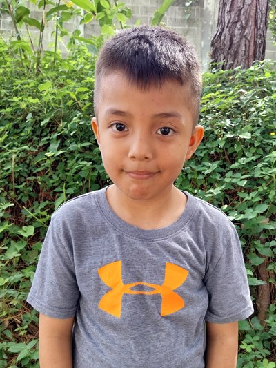 Help Felix Alexander by becoming a child sponsor. Sponsoring a child is a rewarding and heartwarming experience.