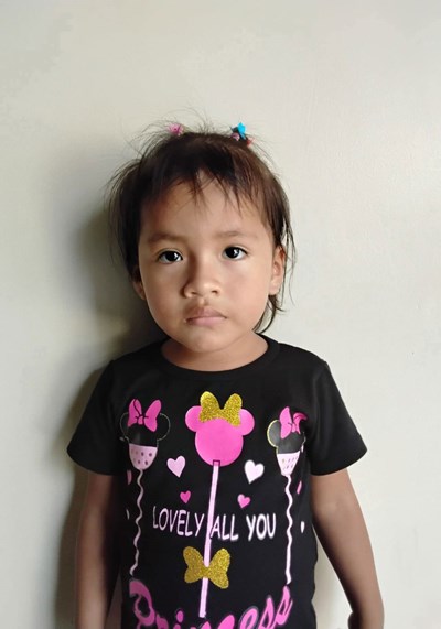 Help Briana Samantha by becoming a child sponsor. Sponsoring a child is a rewarding and heartwarming experience.