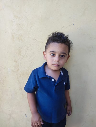 Help Emmanuel by becoming a child sponsor. Sponsoring a child is a rewarding and heartwarming experience.