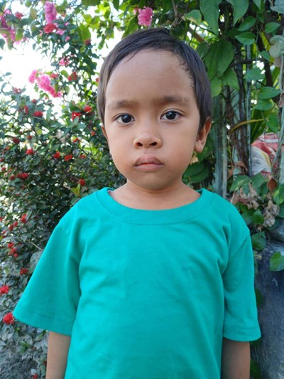 Help Christopher by becoming a child sponsor. Sponsoring a child is a rewarding and heartwarming experience.