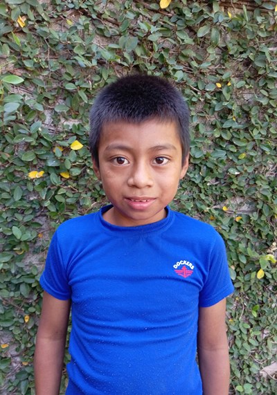 Help Santos Leonardo by becoming a child sponsor. Sponsoring a child is a rewarding and heartwarming experience.