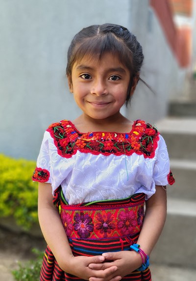 Help Dayla Dayana by becoming a child sponsor. Sponsoring a child is a rewarding and heartwarming experience.