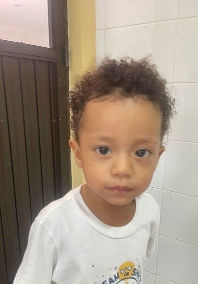 Help Esteban David by becoming a child sponsor. Sponsoring a child is a rewarding and heartwarming experience.