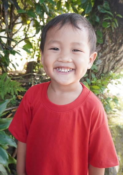 Help Lucas Grey S. by becoming a child sponsor. Sponsoring a child is a rewarding and heartwarming experience.