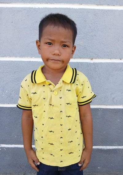 Help Jhemmuel by becoming a child sponsor. Sponsoring a child is a rewarding and heartwarming experience.