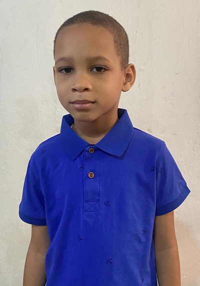Help Rey Smil by becoming a child sponsor. Sponsoring a child is a rewarding and heartwarming experience.