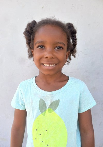 Help Yasmeilin Esther by becoming a child sponsor. Sponsoring a child is a rewarding and heartwarming experience.