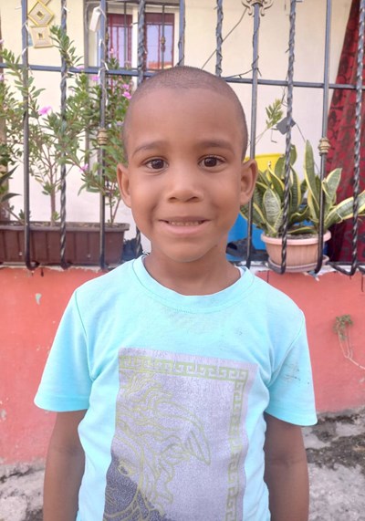Help Yuniel Alexander by becoming a child sponsor. Sponsoring a child is a rewarding and heartwarming experience.