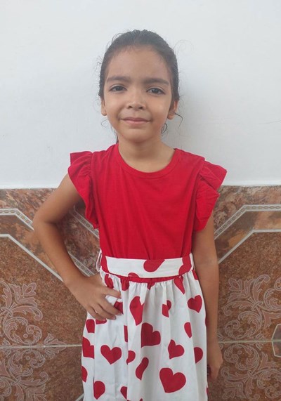 Help Isabella by becoming a child sponsor. Sponsoring a child is a rewarding and heartwarming experience.