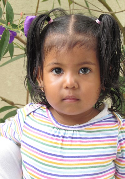 Help Karla Ianna by becoming a child sponsor. Sponsoring a child is a rewarding and heartwarming experience.