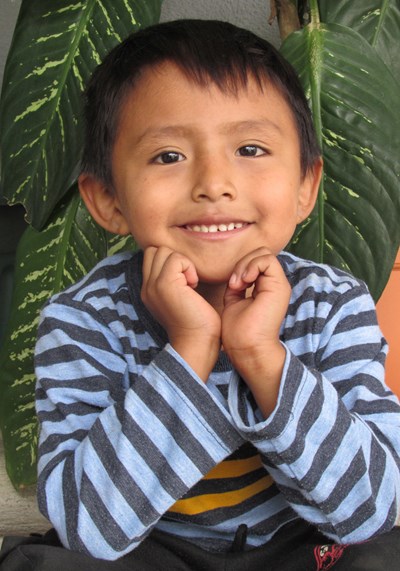 Help Oseias Abraam by becoming a child sponsor. Sponsoring a child is a rewarding and heartwarming experience.
