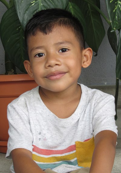 Help Eliezer David by becoming a child sponsor. Sponsoring a child is a rewarding and heartwarming experience.