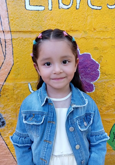 Help Valeria Abigail by becoming a child sponsor. Sponsoring a child is a rewarding and heartwarming experience.