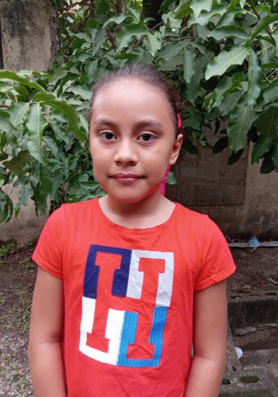 Help Gresli Anyeli by becoming a child sponsor. Sponsoring a child is a rewarding and heartwarming experience.
