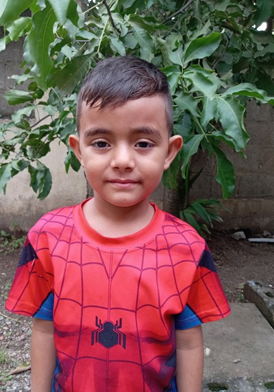 Help Liam Omar by becoming a child sponsor. Sponsoring a child is a rewarding and heartwarming experience.