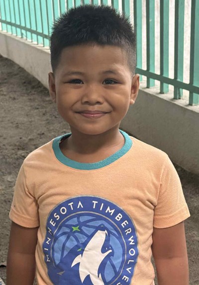 Help Jaydee by becoming a child sponsor. Sponsoring a child is a rewarding and heartwarming experience.